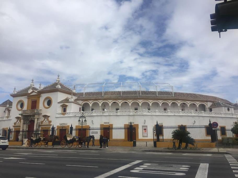 Puerta De San Juan Apartment Севиля Екстериор снимка